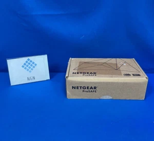 Netgear GS110TP-200NAS ProSafe 8-Port Gigabit PoE Smart Switch - NEW IN BOX - Picture 1 of 4