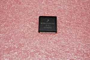 MC68HC11D0CFN3, MC68HC11D0CFNE3 MOTOROLA - PLCC44 (LOT OF 1) - Picture 1 of 3