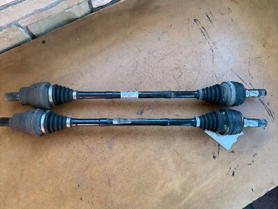 Conjunto de eje trasero izquierdo y derecho Volvo XC90 2003-2014 30735565 OEM Foto 1 de 4