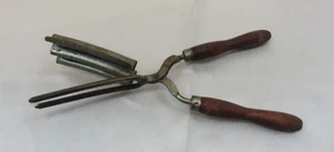 Vintage Haarzange Doppellauf 9" langer Holzgriff - Bild 1 von 4