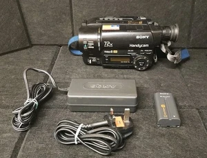 Sony Handycam CCD-TR425E videocamera Video-8 XR videocamera HI-8 / 8 mm - Foto 1 di 15
