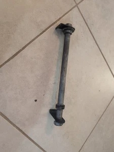 2014 Honda NC700X REAR WHEEL AXLE & SPACERS - Foto 1 di 3
