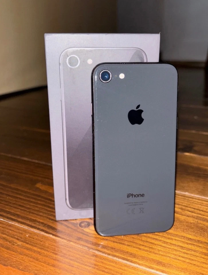 Apple iPhone 8 - 64GB - Grigio Siderale (Sbloccato) - Immagine 1 di 2