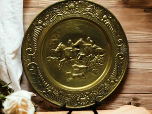 Vintage Fox Hunt Scene Brass wall hanging plate Embossed Large - Picture 1 of 8