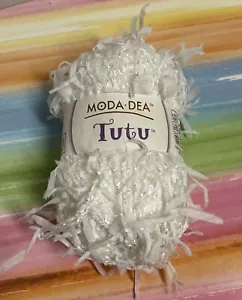 one new skein Moda Dea Tutu yarn White - Picture 1 of 4