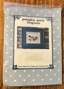 Pumpkin Patch Originals Cross Stitch Kit WC100 HERE KITTY KITTY Sealed NOS Vtg - Picture 1 of 3