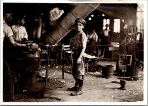 Boy Carrying Bottles in GLASS WORKS West Virginia RPPC 4x6 Postcard - Foto 1 di 2