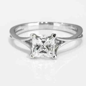 950 Platinum 1.00 CT Princess Cut Lab Grown Diamond Solitaire Ring Women's Gift - Picture 1 of 6