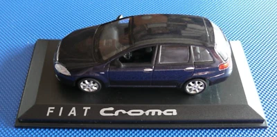 1/43ème :  FIAT CROMA Bleu-nuit Métallisé  -  NOREV réf.  771048 - Photo 1/4