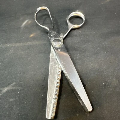 Vintage Sewing 7-1/2" Long Chrome Pinking Scissors Shears Vogue Deluxe Japan - Image 1 of 4