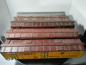 O Scale Wood, Plastic & Metal Train Box Cars Lot of (5) - Picture 1 of 21