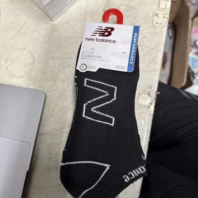 New Balance Calcetines Hombre Cojín Activo Corte Bajo Control de Humedad Negro Atlético Foto 1 de 4