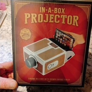 Projector In A Box  Phone Movie Photo Projector Fits Phones 3.1 X 6.3 Inches - Picture 1 of 10