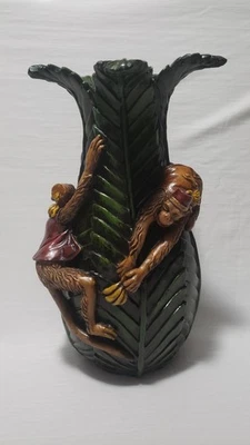 Tropical Leaf Vase with Climbing Monkeys – Hand-Painted Resin Jungle Decor – 8½" - Image 1 of 4