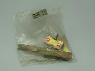 Hengstler 1-405-021 Mounting Bracket NWB - Image 1 of 3