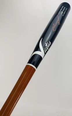 Jose Altuve Signed Autographed Victus Game Model Baseball Bat Beckett Witness - Image 1 of 4