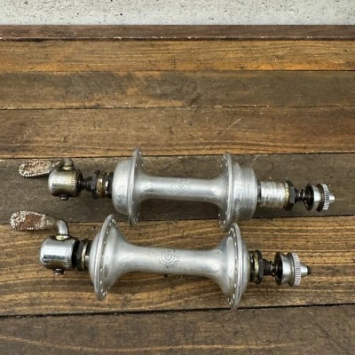 Juego de bujes Campagnolo vintage 36 agujeros rosca inglesa 126 mm 100 36h Campy QR Foto 1 de 4