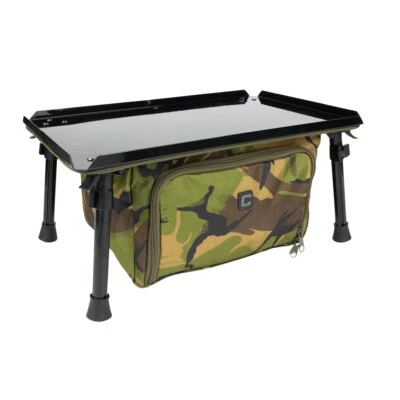 Bivvy Tisch Organizer Station DPM Camo Aluminium mit Tragetasche - Carper Tackle