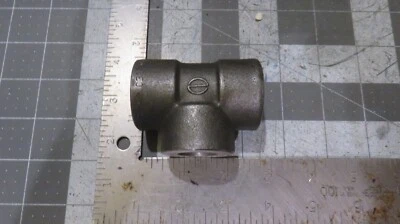 1x SCI 1/2" Tee 3000 Threaded NPT SA105 Forge Steel Pipe Fitting B16 3M - Image 1 of 4