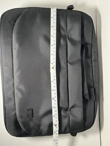 Case Logic - Edge Attache, si adatta a laptop fino a 14" - Nero - Foto 1 di 14