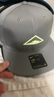 Nike Dri-Fit Pro Gorra Trail Running y 1 RARO GRIS CLARO Envío Gratis Foto 1 de 4
