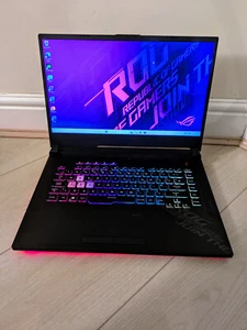 ASUS ROG Strix Gaming Laptop - i7, 32GB RAM, 144Hz, 1TB SSD, RTX 2070 - Bild 1 von 4