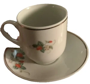 Vintage 78' Avon Porzellan 22K Goldrand Erdbeeren Mini Teetasse Tasse/Teller/Nap. - Bild 1 von 8
