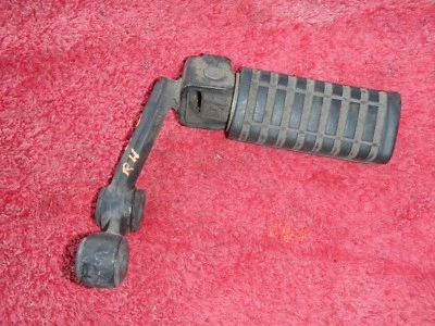 Правая рука водителя ножной колышек 1981 Kawasaki KZ750 KZ 750 H LTD - Изображение 1 из 4