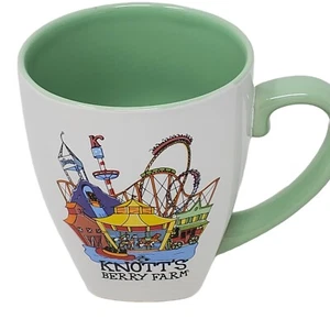 Knotts Berry Farm Ceramic Mug Green Interior Funfair Print Vintage Coffee Mug - Imagen 1 de 7