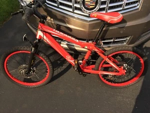 Ferrari CX30 Mountain Bike Bicycle Grand Prix Red, Local Pickup Only - Picture 1 of 7