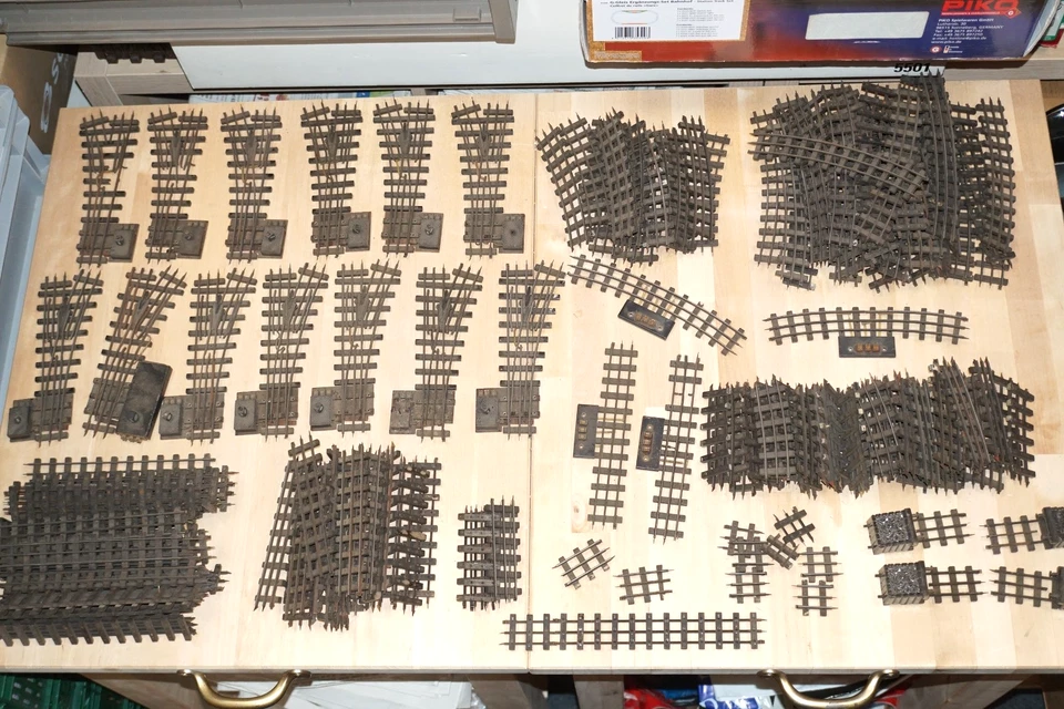 H0 Pico Express Tracks & Points 177 Pieces Bundle Tin & Wooden Sleepers - Image 1 of 4