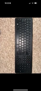 Dell Wireless Keyboard, Great Condition, It Doesn’t Have The Wireless Adapter - Picture 1 of 6