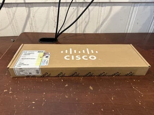 NUOVO Cisco CS-KIT-MINI-SMK Kit di Montaggio, Cisco Webex Room Mini, Webex Room USB (F3) - Foto 1 di 6