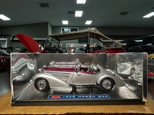 Sun Star 1939 Horch 855 Roadster Model Car 1:18 Scale Metal Die Cast - Picture 1 of 10