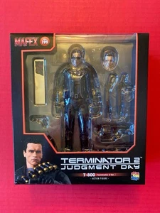 Medicom Toy Mafex No.199 T-800 T2 Ver. Terminator 2 : Judgment Day Figure - Picture 1 of 3