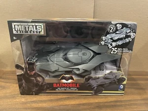 Jada Metals Die Cast 1/24 Batman vs. Superman Batmobile Pre-Painted Kit (SEALED) - Picture 1 of 10