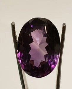 100% Natural very beautiful Oval shaped Amethyst. - Picture 1 of 12