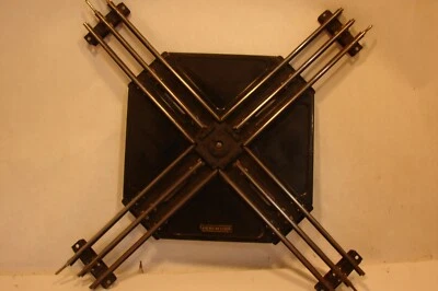 American Flyer 0-Gauge 90 Degree Track Cross-over - Image 1 of 4