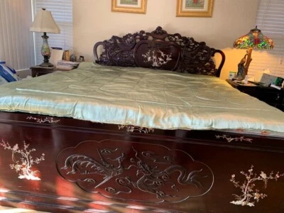 Exquisite Inlay California King Bedroom Set - Image 1 of 4