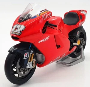 Minichamps 1/12 Scale 122 060012 Ducati Desmosedici Bayliss MotoGP Valencia 2006 - Picture 1 of 5