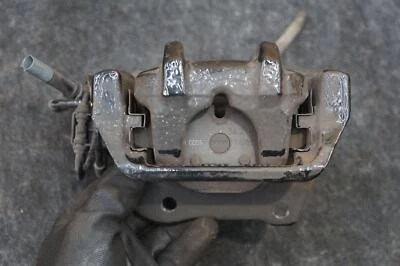 Pinza de freno trasera derecha y soporte negro OEM 34216870632 Bmw I8 14-17 19-20 Foto 1 de 4