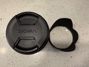 SIGMA 18-200mm f/3.5-6.3 DC MACRO OS HSM Lens + Hood for CANON EF - Picture 1 of 7