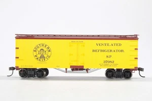 HO Roundhouse RTR Southern Pacific 36ft "Old Time" Wood Refrigerator Car #37082 - Picture 1 of 11