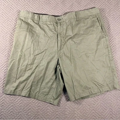 Men’s Claiborne Shorts Size 46 Khaki Green Excellent Condition - Image 1 of 4