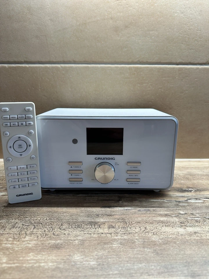 Grundig DTR 5000 X Internetradio FM-Tuner Digitalradio DAB WLAN Bluetooth Weiss - Bild 1 von 4