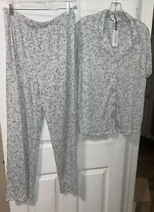 Laura Ashley 2-teiliges Pyjama Set Blumen Salbei groß weich und bequem - Bild 1 von 9