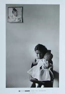 Póster fotográfico Cornell Capa•El Salvador 1970•Magnum 19x28 - Imagen 1 de 2