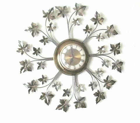 UNITED CLOCK CO. ~ VINTAGE BRASS LEAVES WALL CLOCK ~ AS SEEN ON "THAT 70'S SHOW" Cover