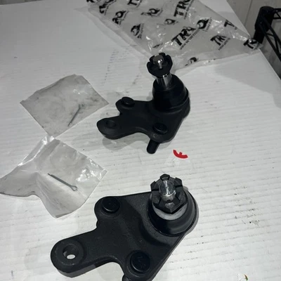 Par de juntas esféricas inferiores dianteiras TRQ lado do motorista e passageiro destro para Toyota Lexus - Imagem 1 de 4