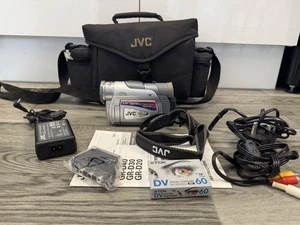 jvc gr-d20ek Mini Dv Video Cassette Camcorder - Picture 1 of 8